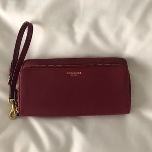 Coach Wallet // Wristlet